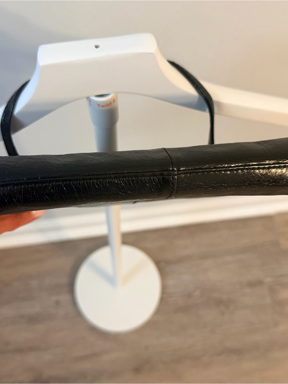 Black Leather Frame-Top Shoulder Clutch Purse - Picture 5 of 7